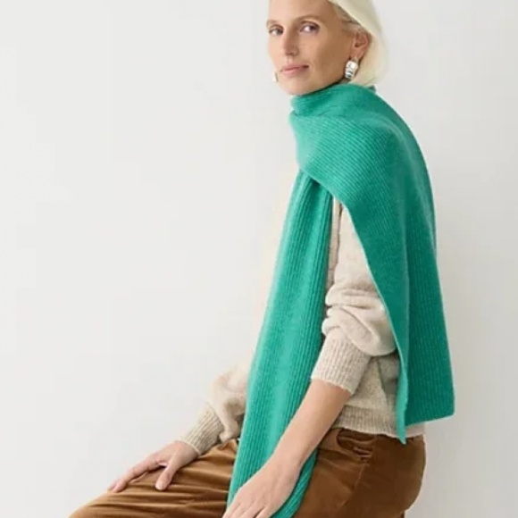 Green Cashmere Hat and Scarf by J.Crew - Picture 2 of 4